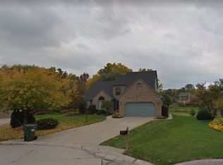 743 Tewksbury Ct, Rochester Hills, MI 48307