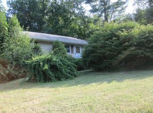 3 Clearview Rd, New City, NY 10956