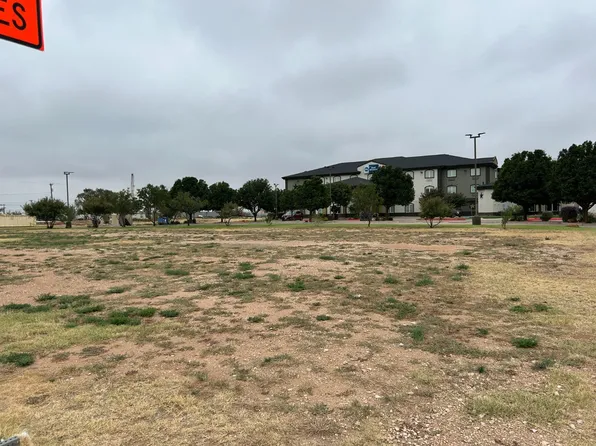 202 N College Ave, Levelland, TX 79336