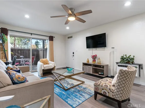 1345 Cabrillo Park Dr APT S07, Santa Ana, CA 92701