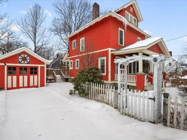 11 Hilltop Avenue, Barre City, VT 05641