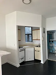 Rented by Eric Goodman Realty Corp