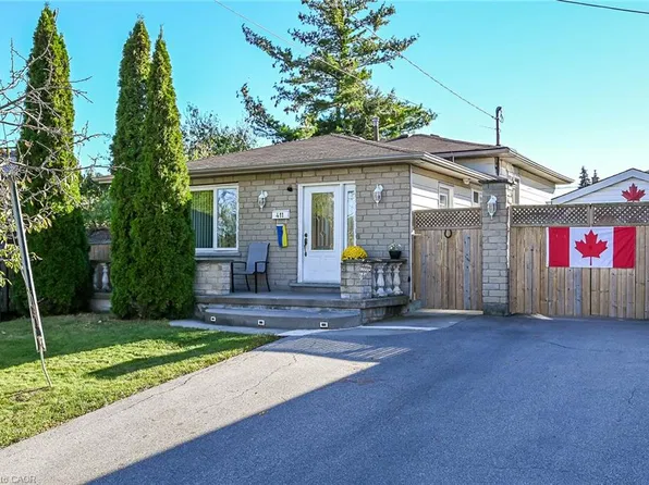 411 Queen Victoria Dr, Hamilton, ON L8W 1G7