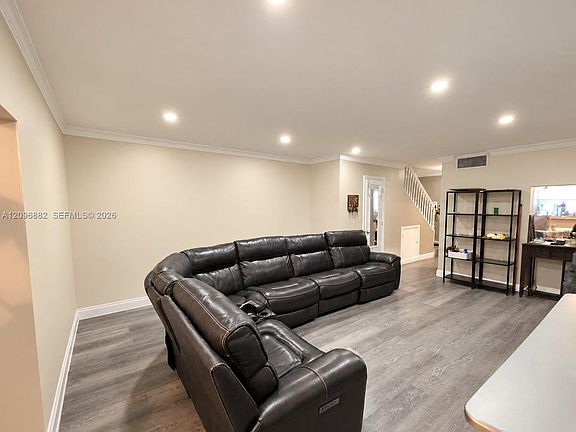 3rd image of 1785 W 72nd St