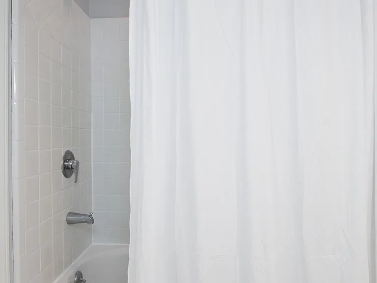 1315 Lake Point Dr — Photo 51