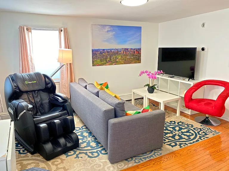 37 Telegraph St #3 — Photo 10