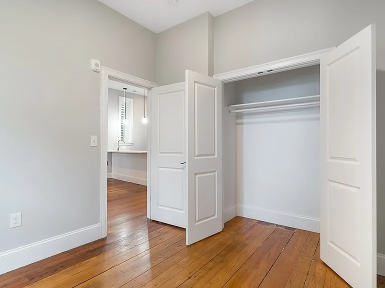 494 Sumner St #3B — Photo 5