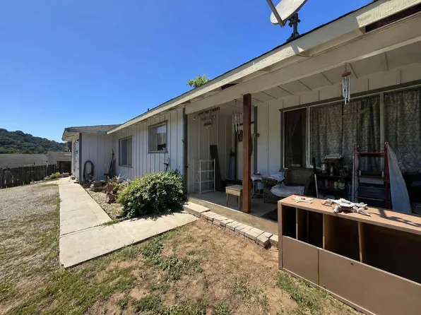 447 Strawberry Canyon Rd, Royal Oaks, CA 95076