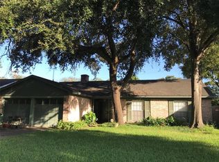 8526 Roos Rd, Houston, TX 77036