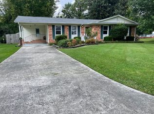 1009 Shirley Dr, Jacksonville, NC 28540