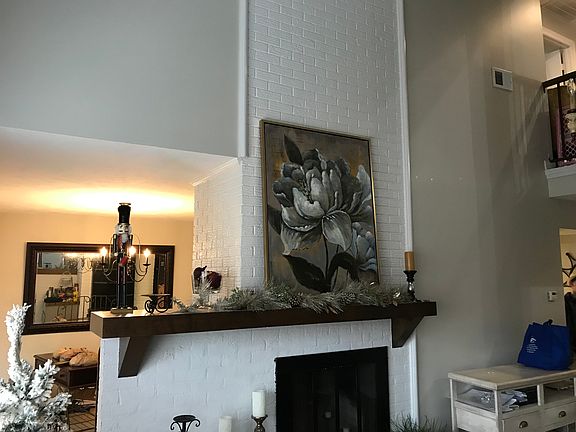 2nd image of 105 Longbranch Dr