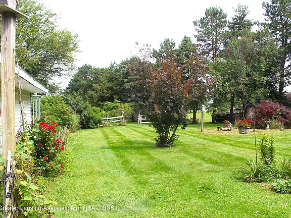 4th image of 1144 Lawrence Hwy