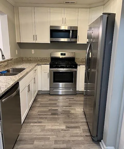 948 Allendale Dr — Photo 4