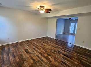 463 Patchen Dr, Lexington, KY 40517