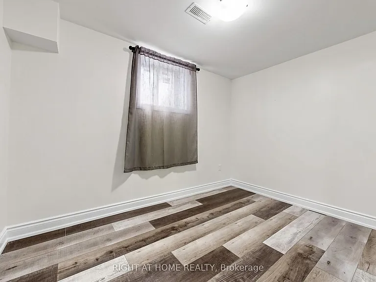 148 Sexton Cres #BASEMENT — Photo 7