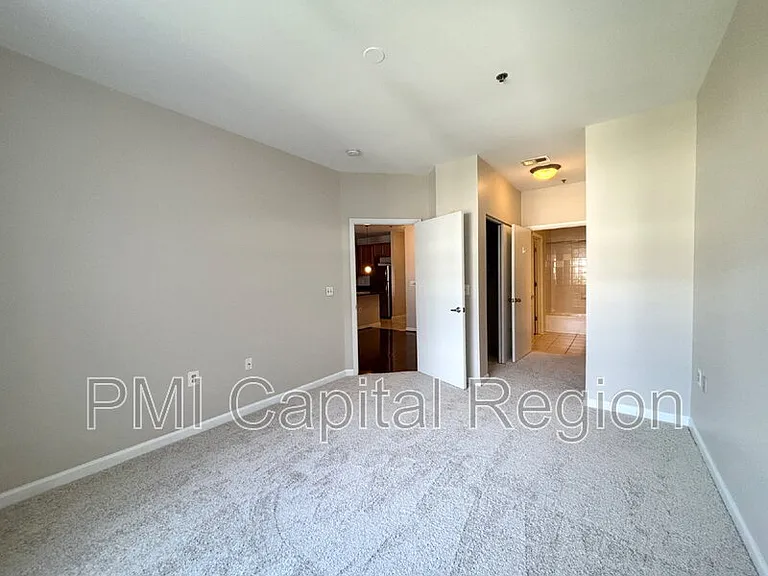 1201 E West Hwy #451 — Photo 13