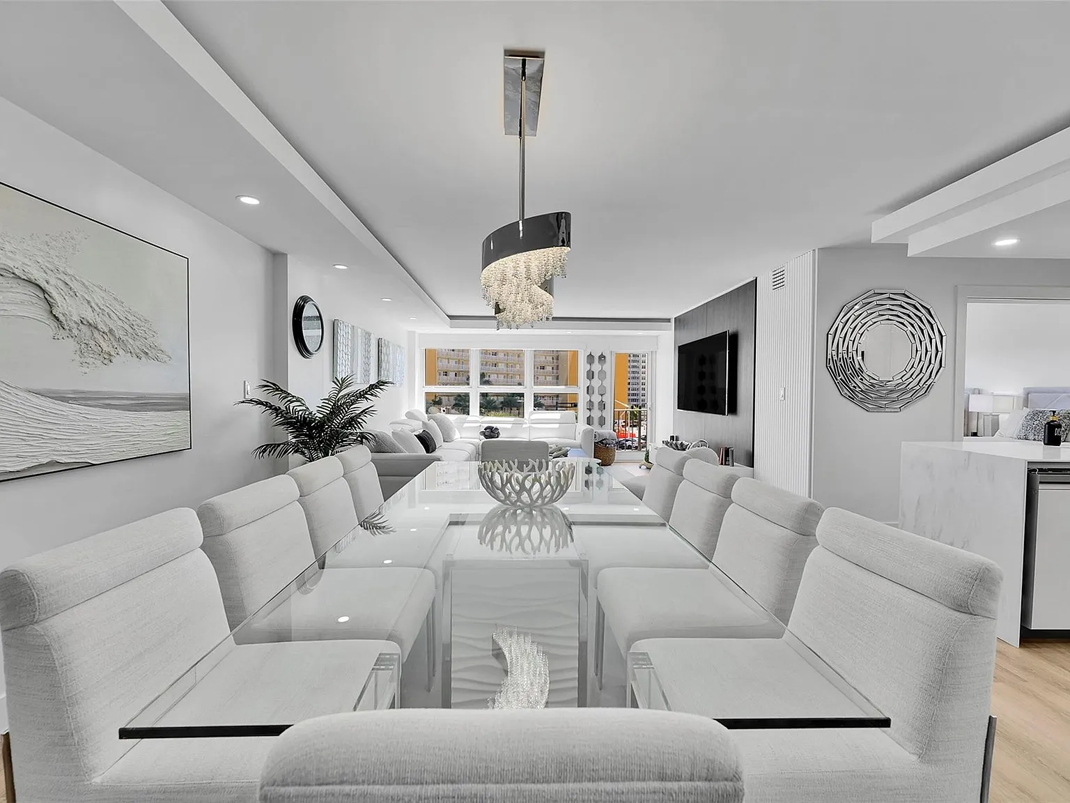 2 bed, 2.0 bath, 1200 sqft, $4,000 — Photo 4