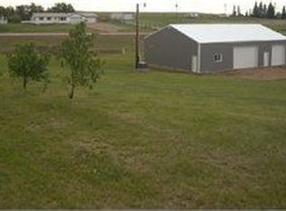 3596 105th Ave SW, Dickinson, ND 58601