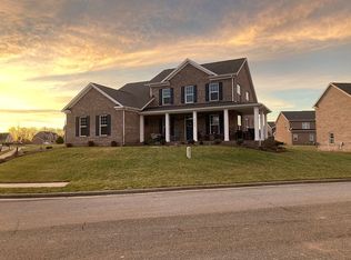 6152 Harbour Town Dr, Radford, VA 24141