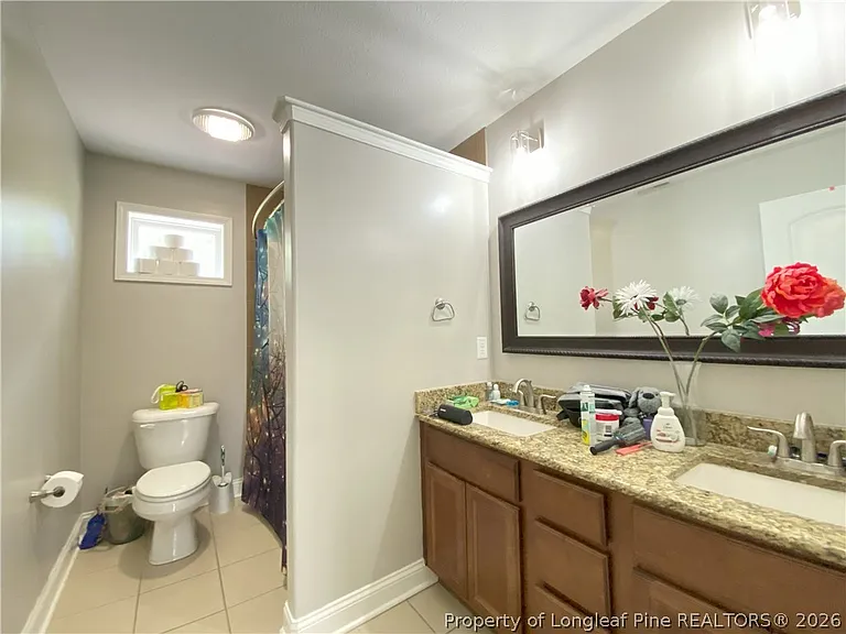 351 Maplewood Dr — Photo 7