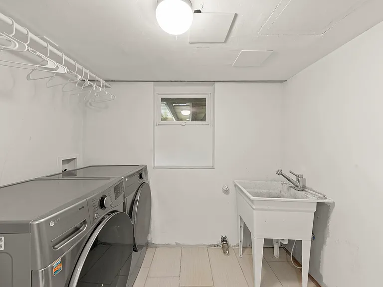 354 Indian Dr — Photo 24