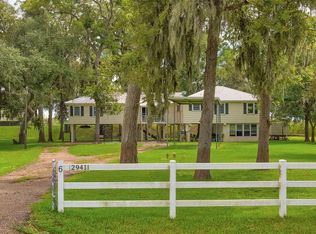 29411 County Road 25, Damon, TX 77430