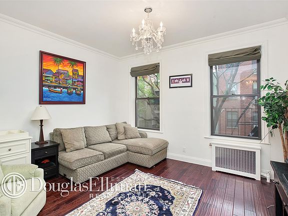 5th image of 320 W 83rd St #4