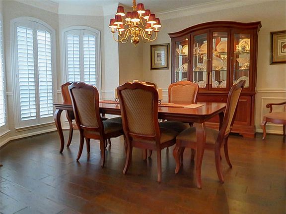 3rd image of 21819 Barton Park Ln