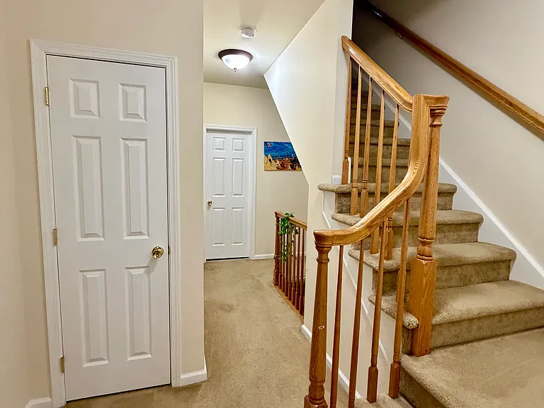 50 Clover Pl — Photo 17