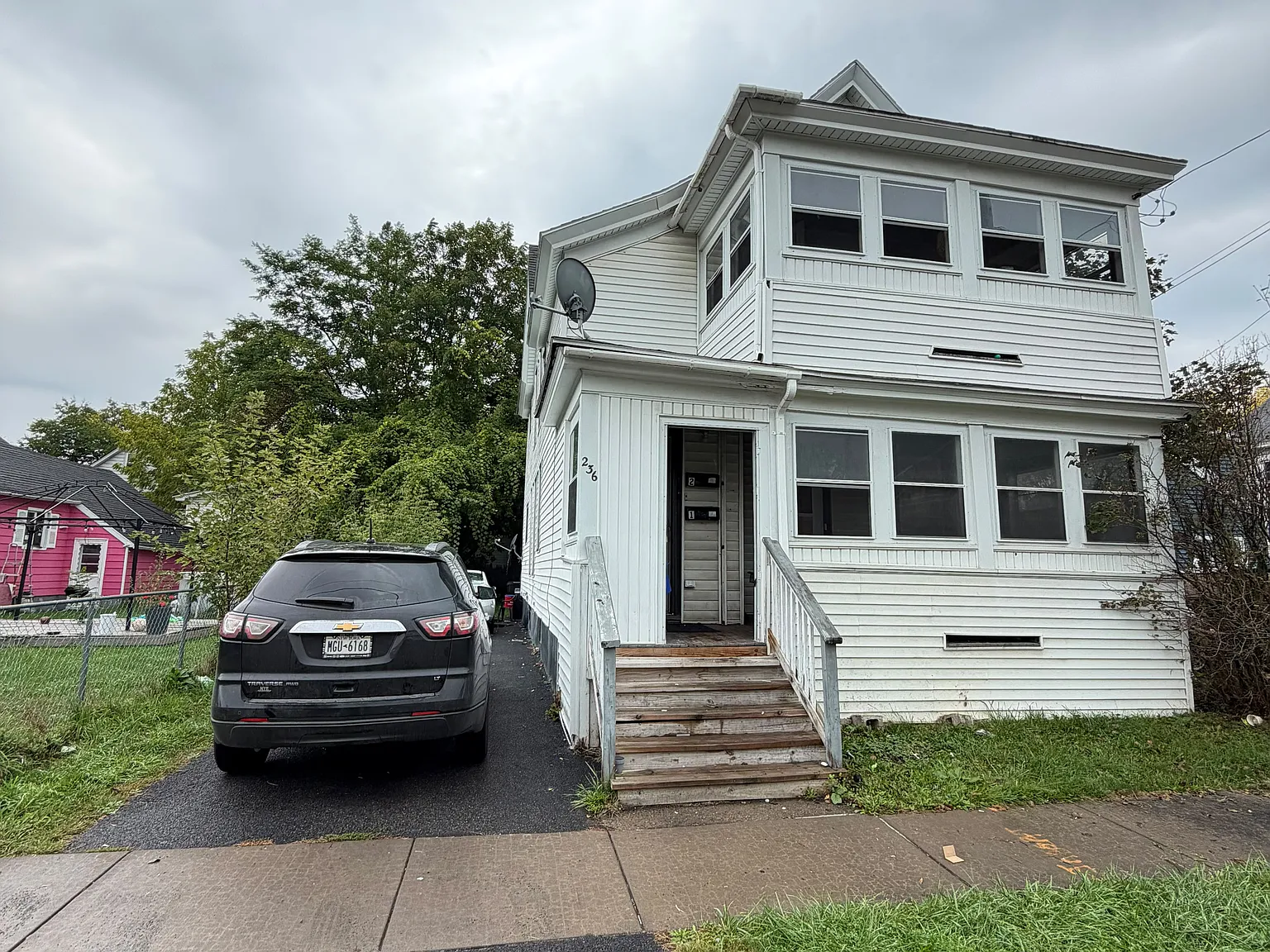 2 bed, 1000 sqft, $1,250 — Photo 1