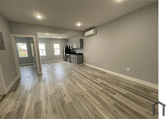 1557 White Plains Rd — Photo 8