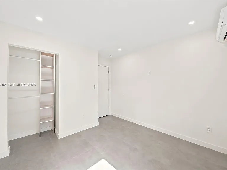 1861 NW 27th St #3 — Photo 8
