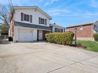 1234 Village Ave, Baldwin, NY