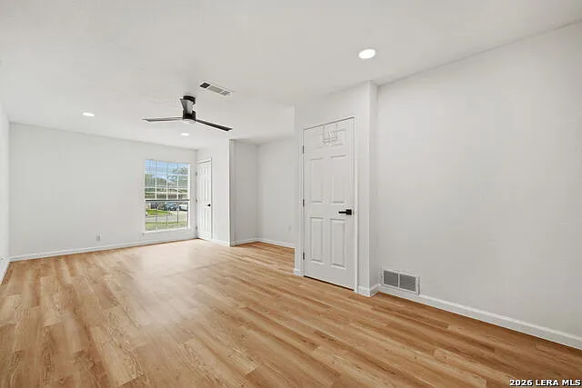 9435 Stones River Dr — Photo 4