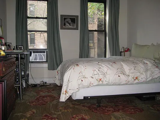 Rented by Magnone Real Estate | media 34