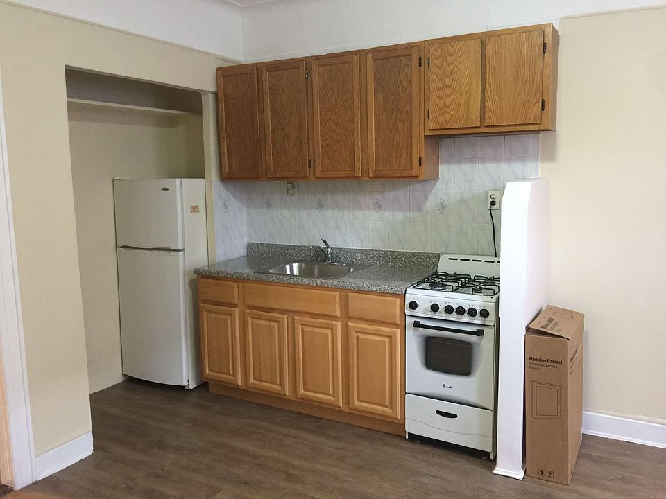 2nd image of 450 78th St APT A1