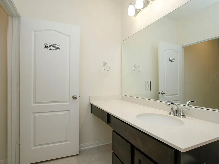 7219 Bakersfield Ct — Photo 36
