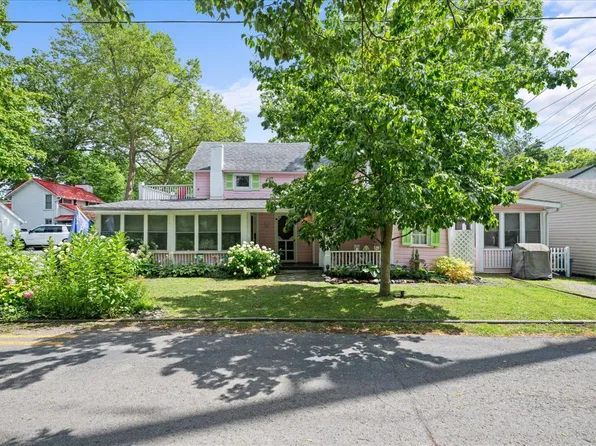 503 W 4th St, Lakeside Marblehead, OH 43440