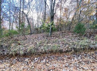 Lopez Dr, Rogers, AR 72758