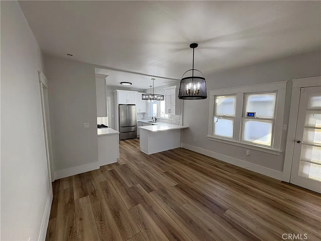 3 bed, 1400 sqft, $4,900 — Photo 4
