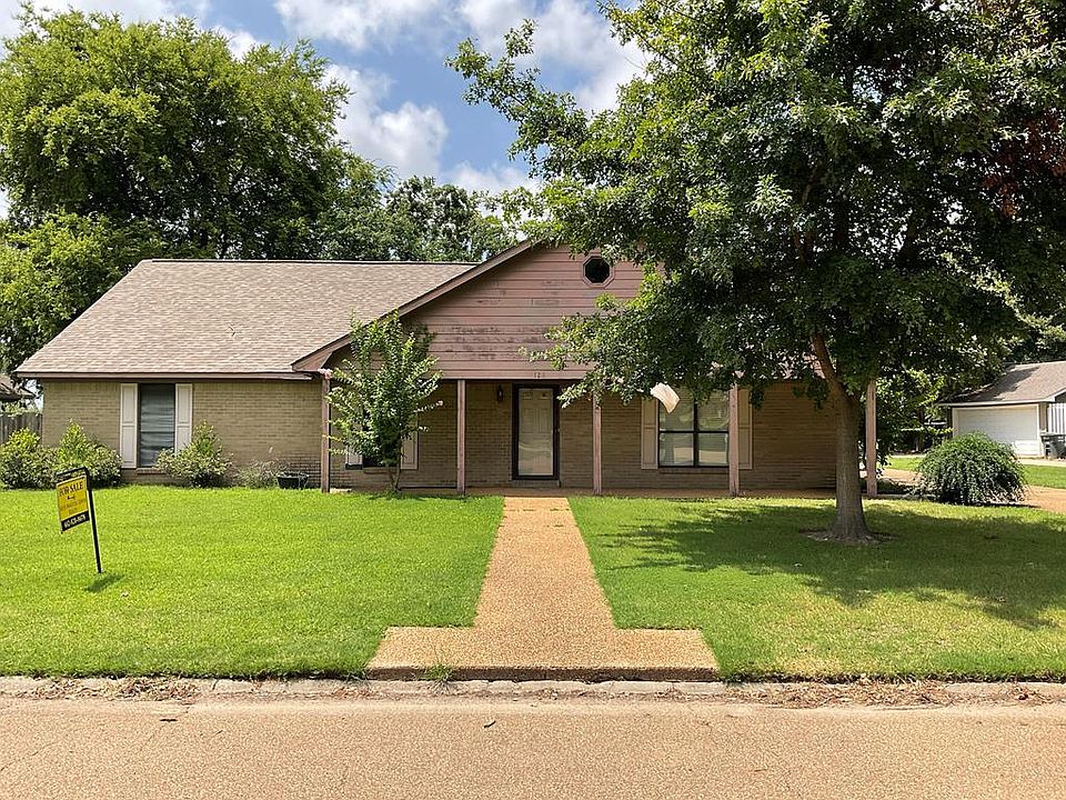 1st image of 128 Cotton Dr