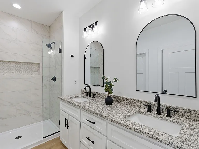 406 Cheyenne Ct — Photo 31