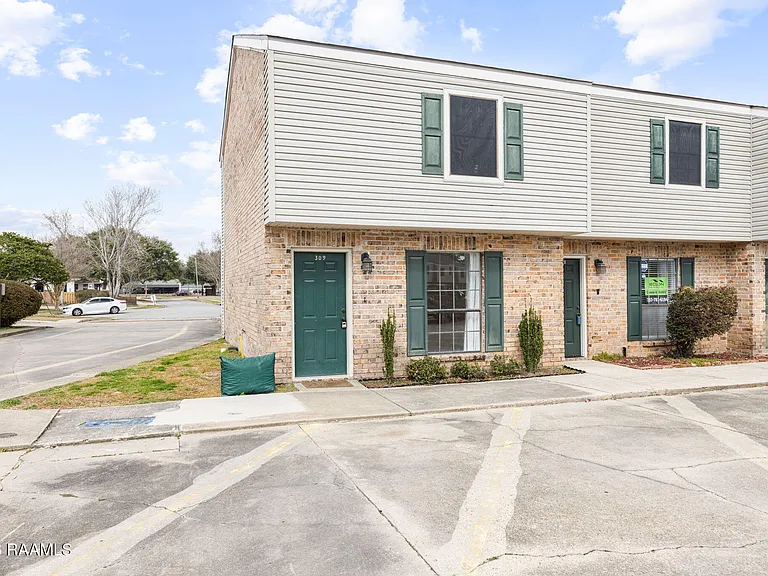 100 Winchester Dr #309 — Photo 2