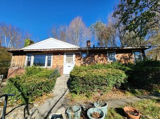 18 Baxter St, Worcester, MA 01602