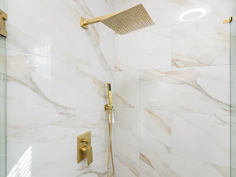 5315 Shore Dr — Photo 35