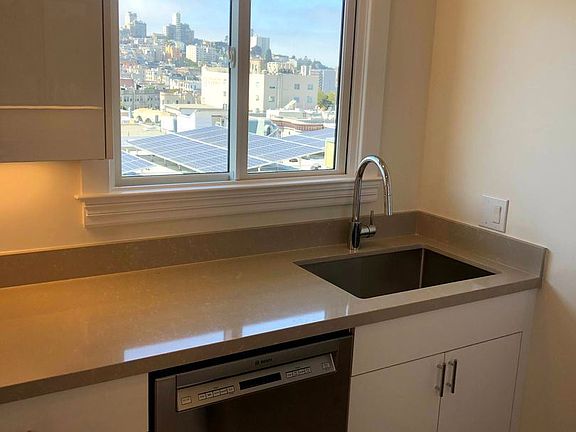4th image of 566 Vallejo St E #27