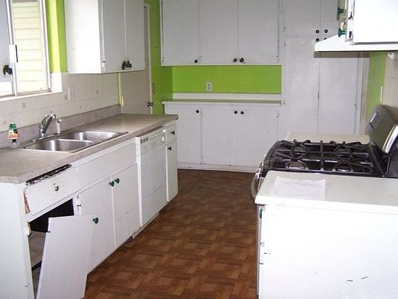 5th image of 532 San Rogelio St