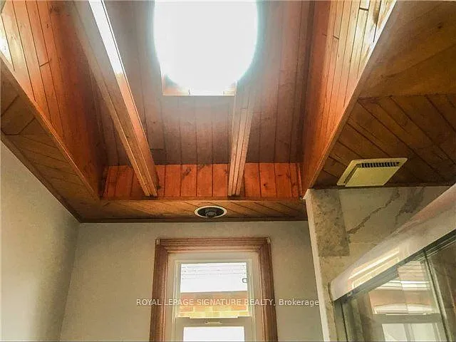 318 Woodmount Ave — Photo 11