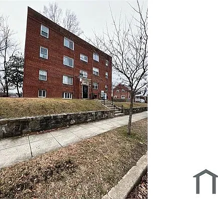 463 Newcomb St SE
