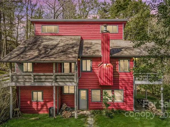 144 Toxaway Hts, Lake Toxaway, NC 28747